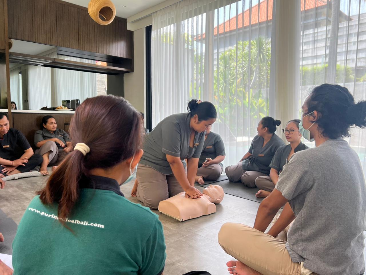 BLS training at Inspira Villa, session photo 3