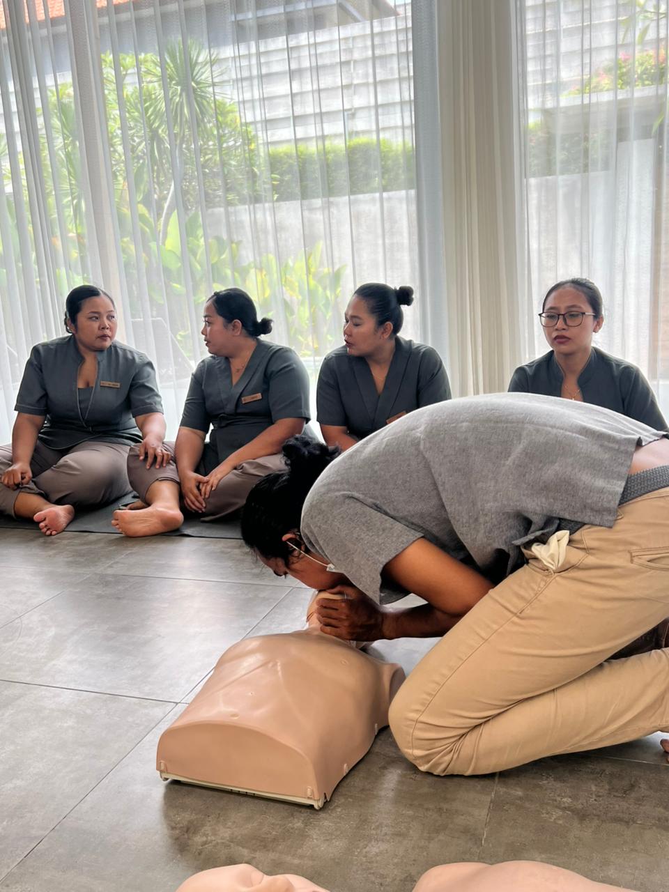 BLS training at Inspira Villa, session photo 5