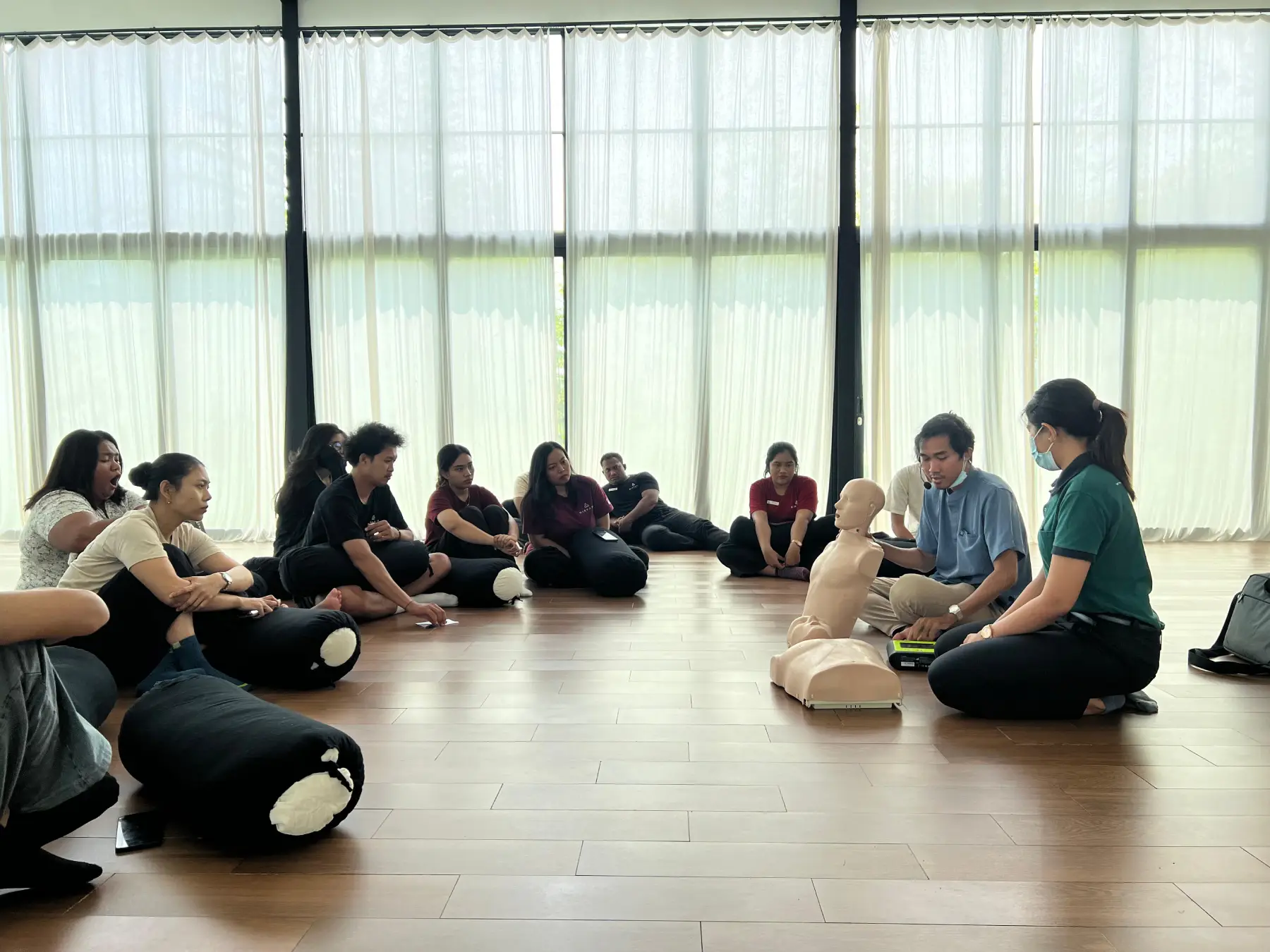 BLS training at Nirvala Life Bali, session photo 1