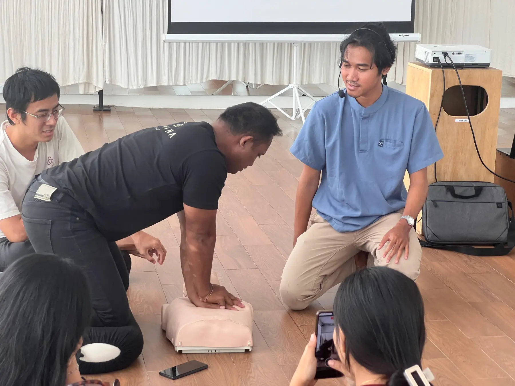 BLS training at Nirvala Life Bali, session photo 2