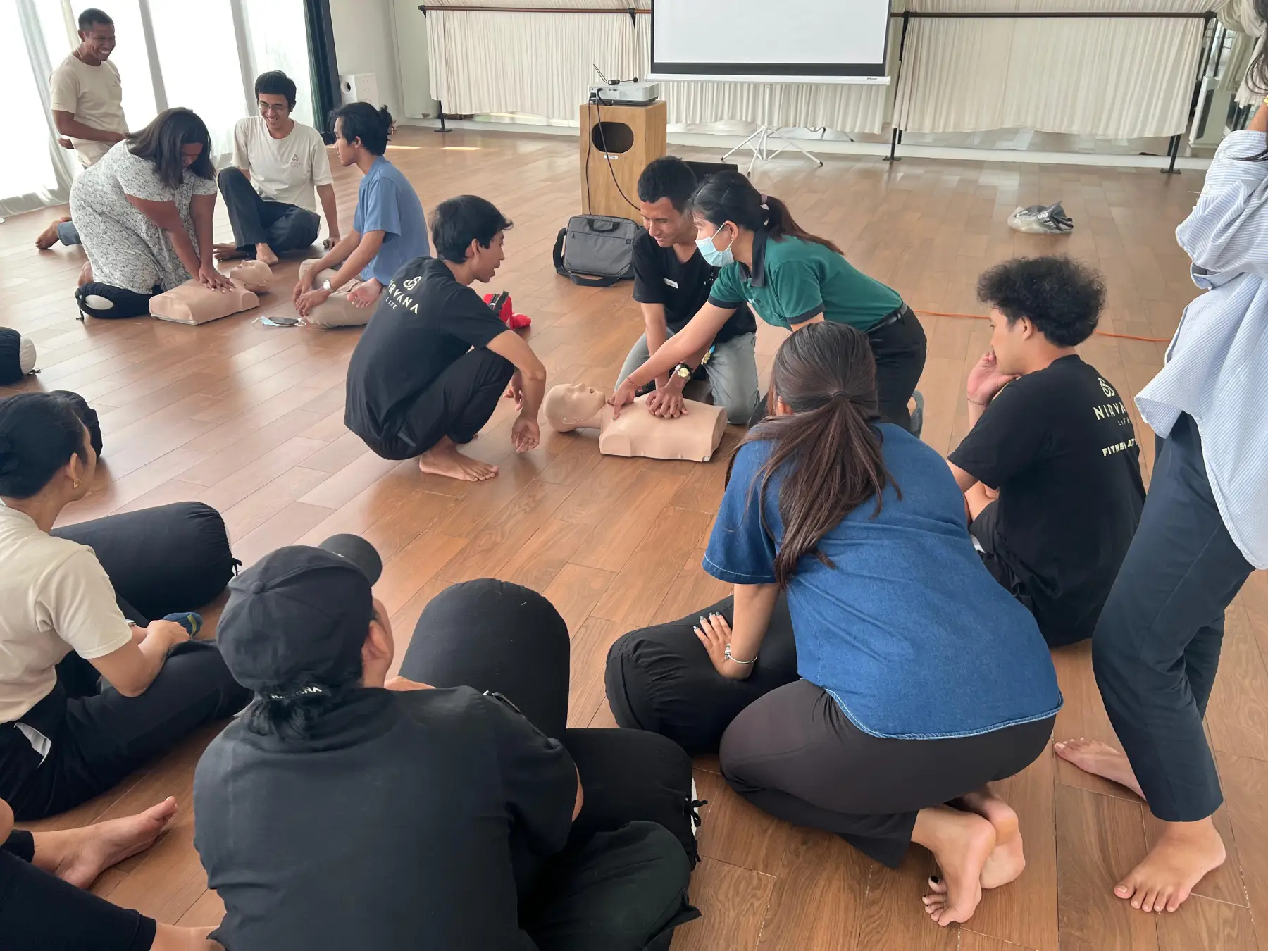 BLS training at Nirvala Life Bali, session photo 3
