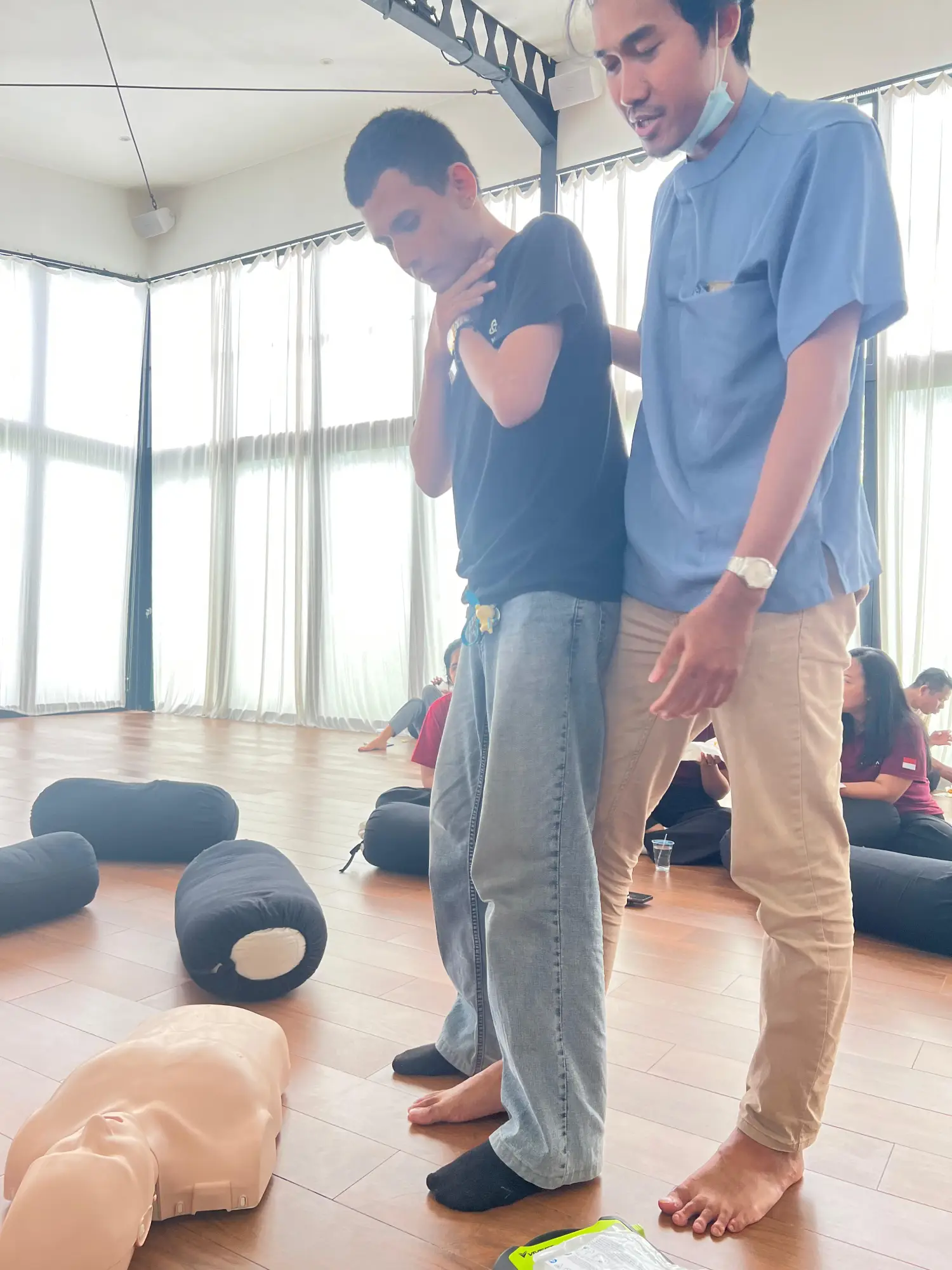 BLS training at Nirvala Life Bali, session photo 6